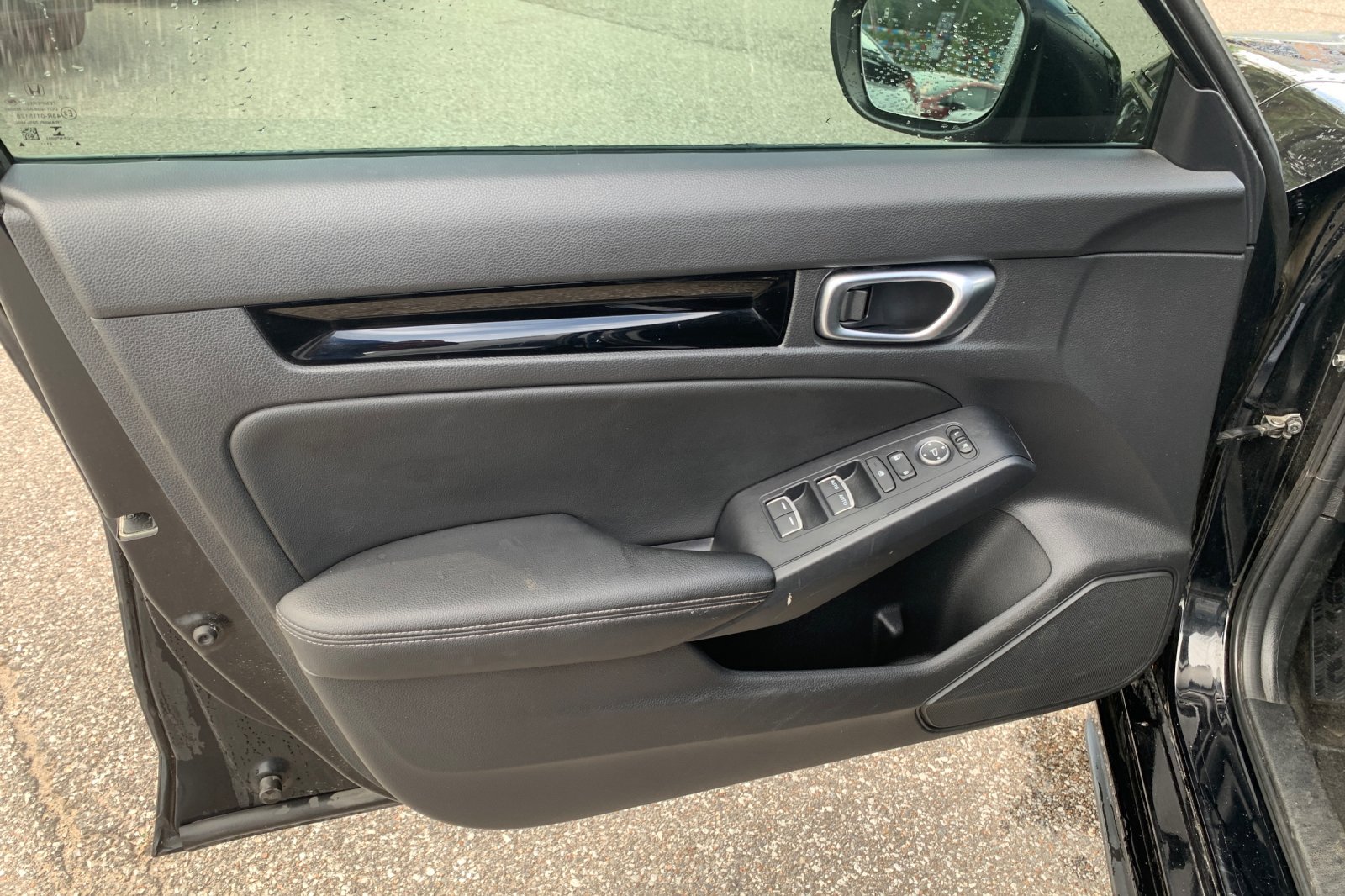 Certified Used 2022 Black Honda EX-L image 12