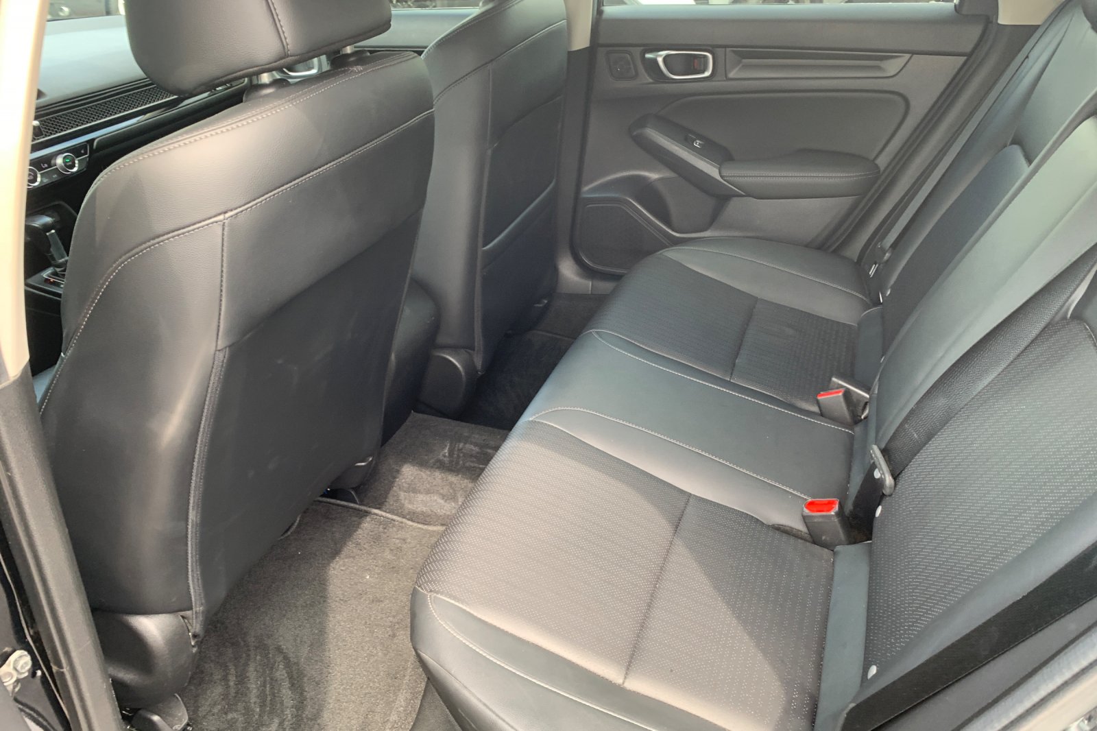 Certified Used 2022 Black Honda EX-L image 14