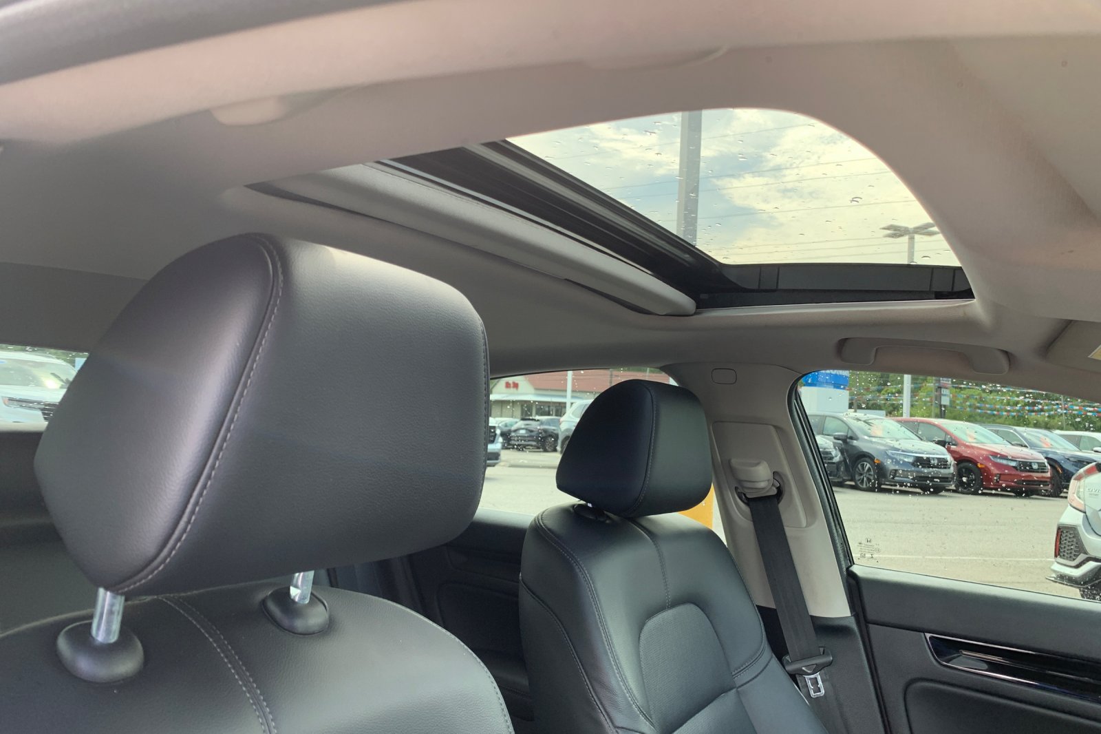 Certified Used 2022 Black Honda EX-L image 19