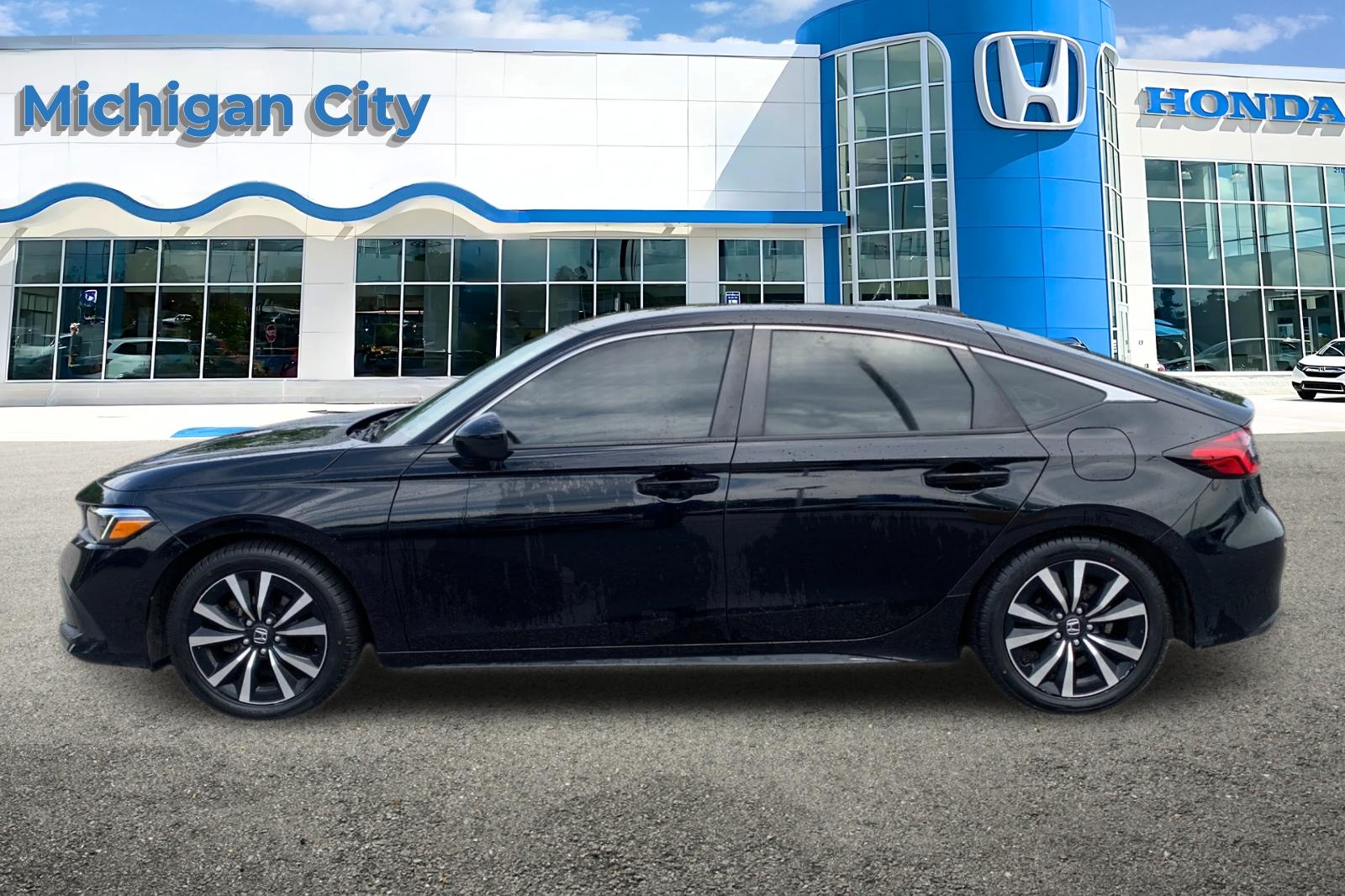 Certified Used 2022 Black Honda EX-L image 2