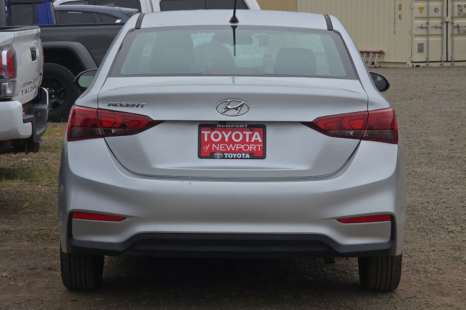 Used 2021 Silver Hyundai SE image 5
