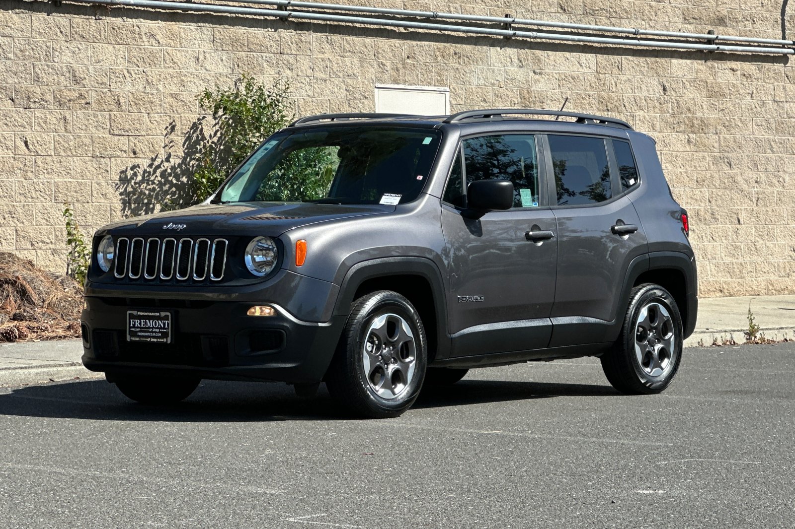 Used 2017 Gray Jeep Sport image 7