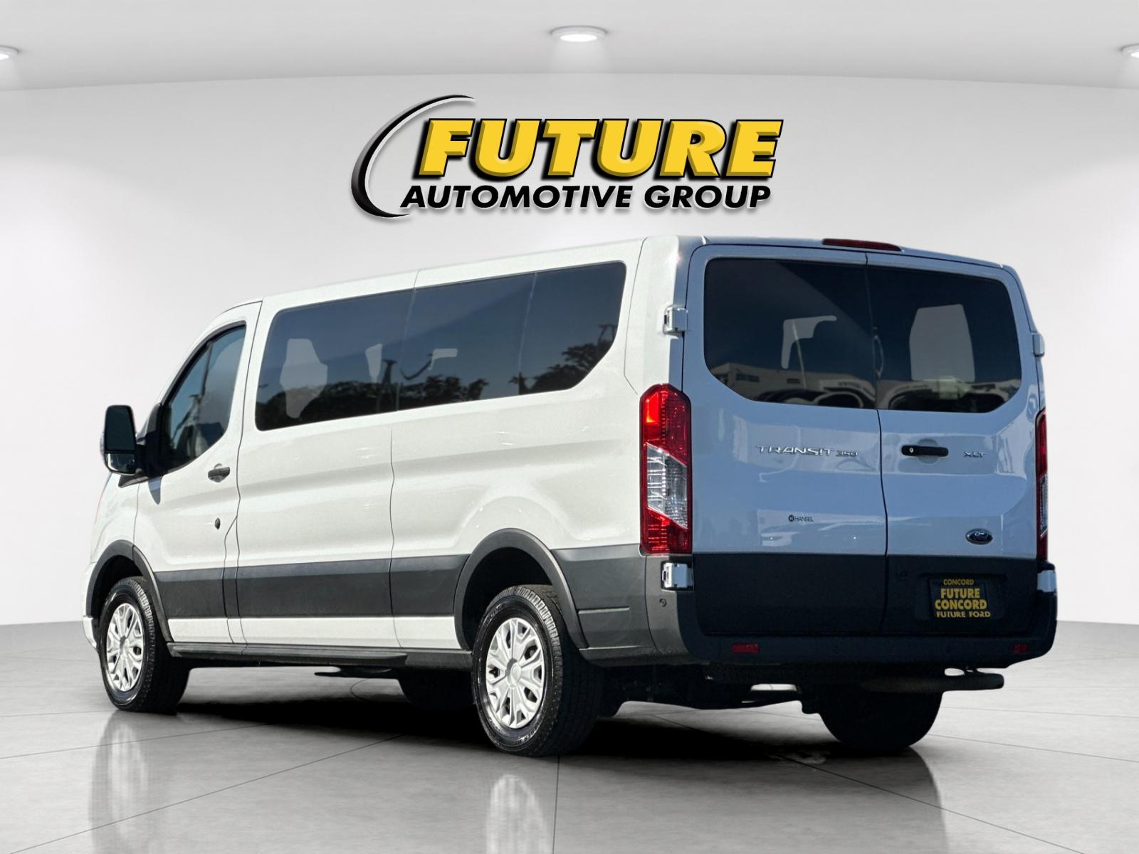 Used 2022 White Ford XLT image 5