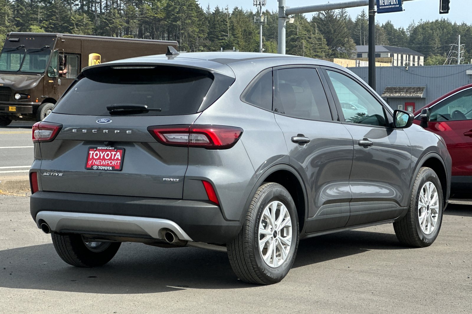 Used 2025 Gray Ford Active image 4