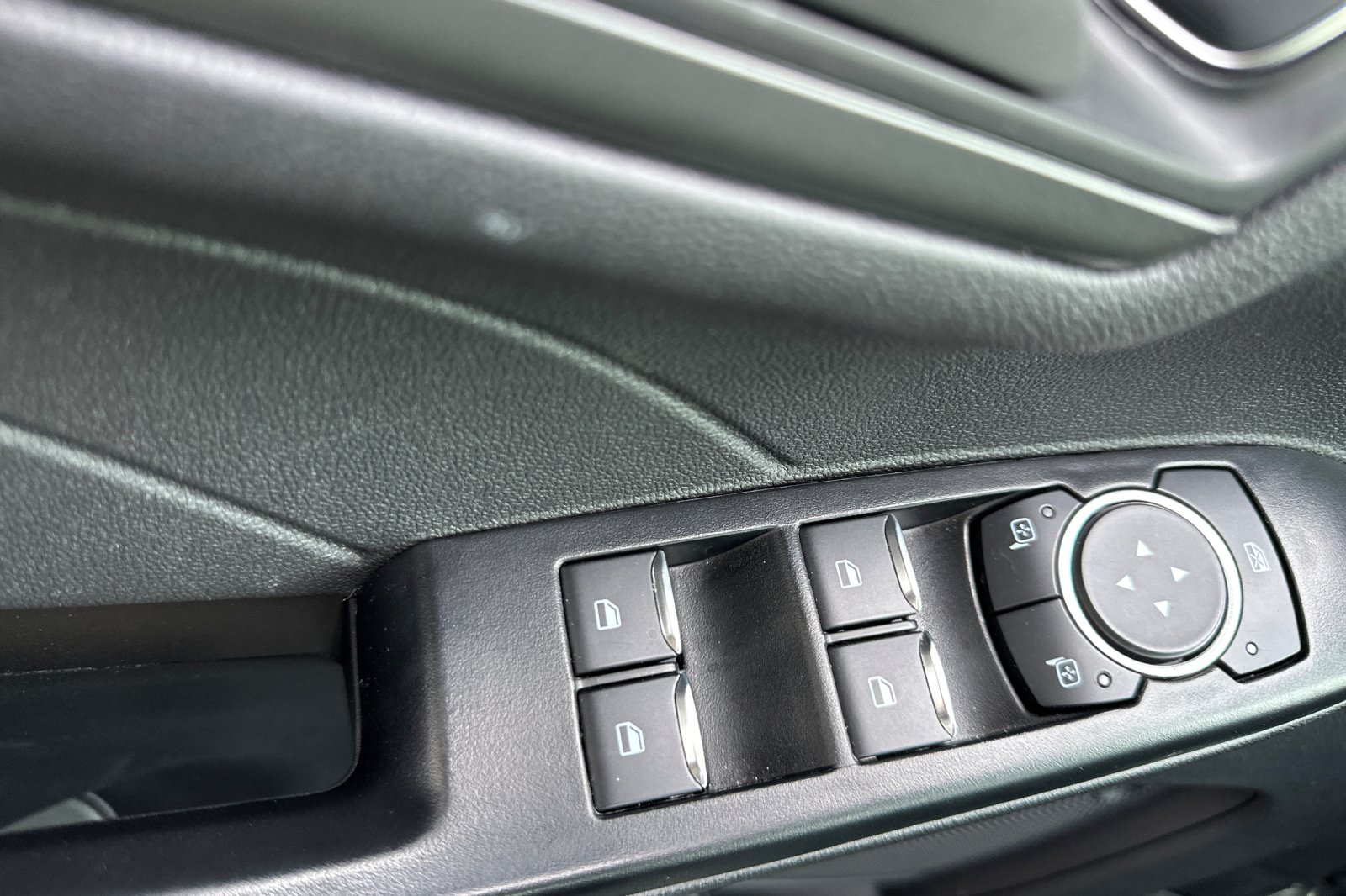 Used 2025 Gray Ford Active image 8