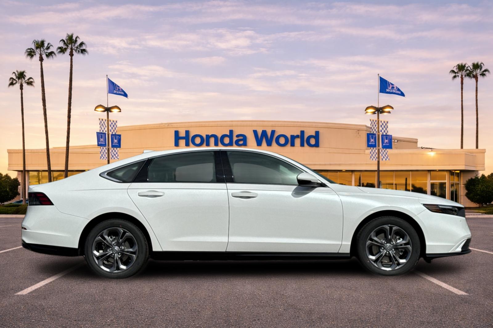 New 2026 Platinum White Pearl Honda EX-L image 3