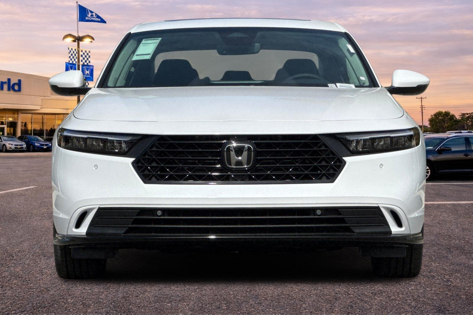 New 2026 Platinum White Pearl Honda EX-L image 9
