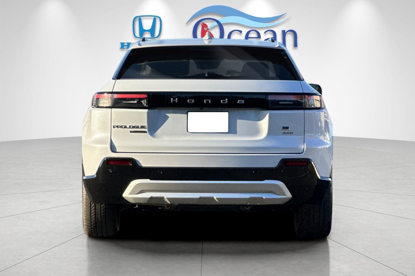 New 2026 Frostline White Pearl Honda Touring image 4