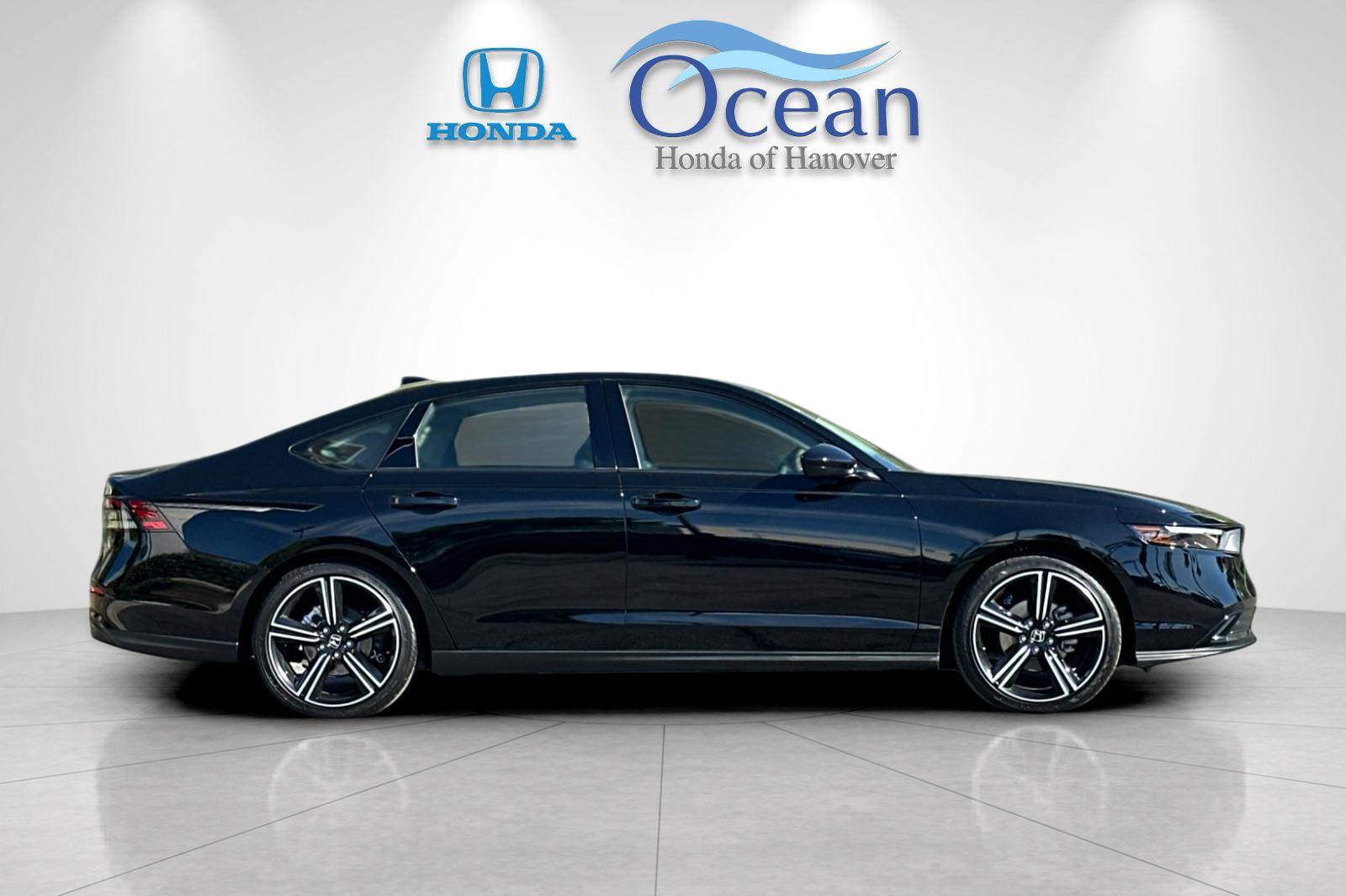 New 2026 Crystal Black Pearl Honda SE image 6