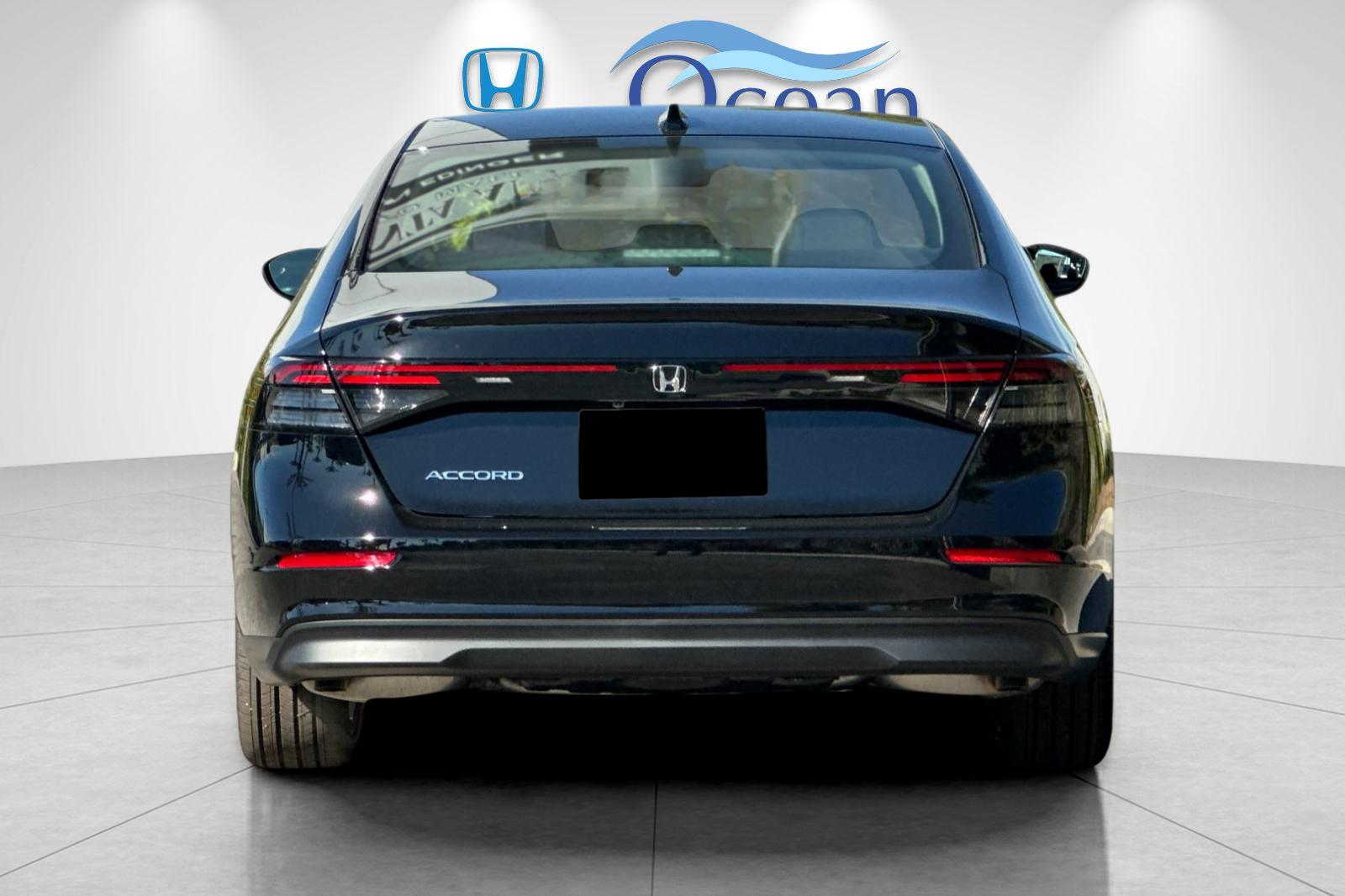 New 2026 Crystal Black Pearl Honda SE image 4