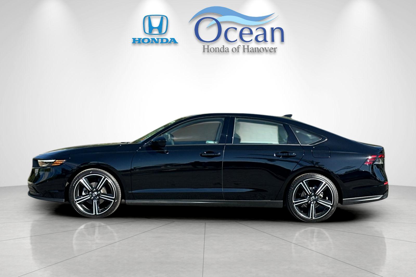 New 2026 Crystal Black Pearl Honda SE image 2