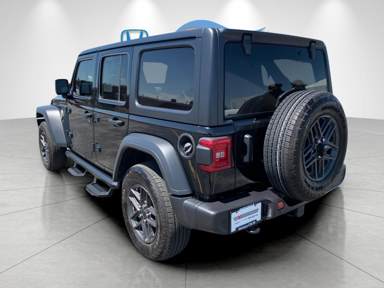 Used 2024 Black Clearcoat Jeep Sport S image 3