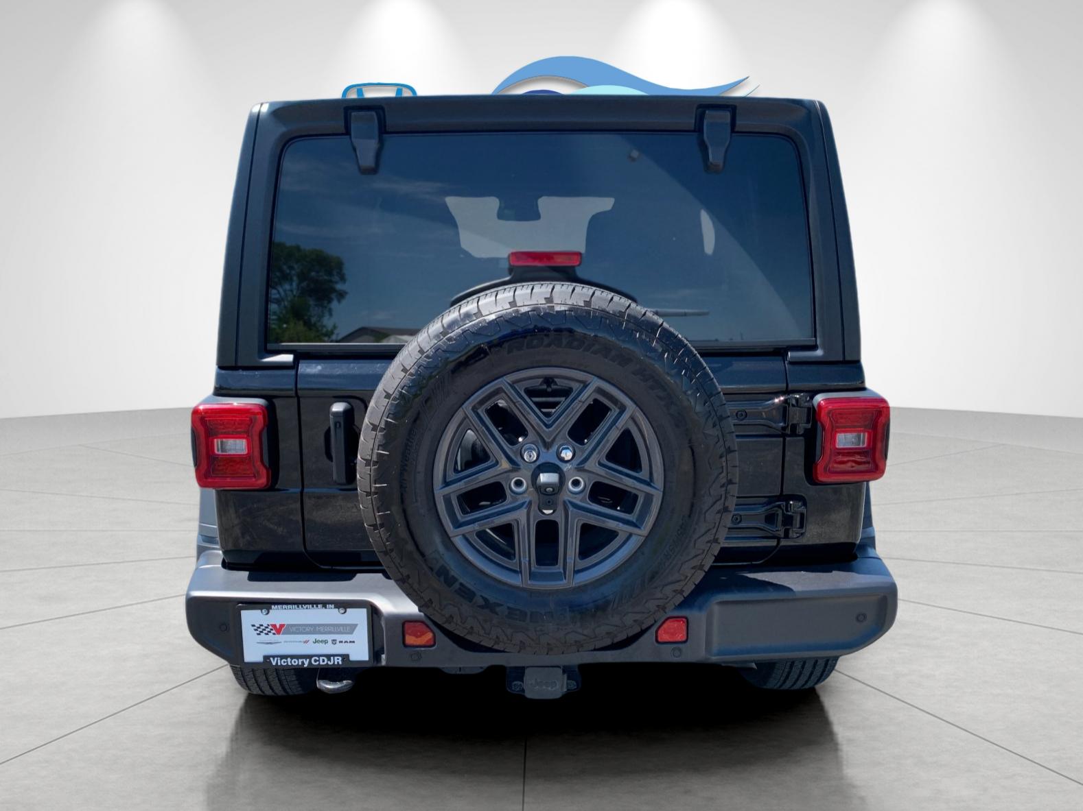 Used 2024 Black Clearcoat Jeep Sport S image 4