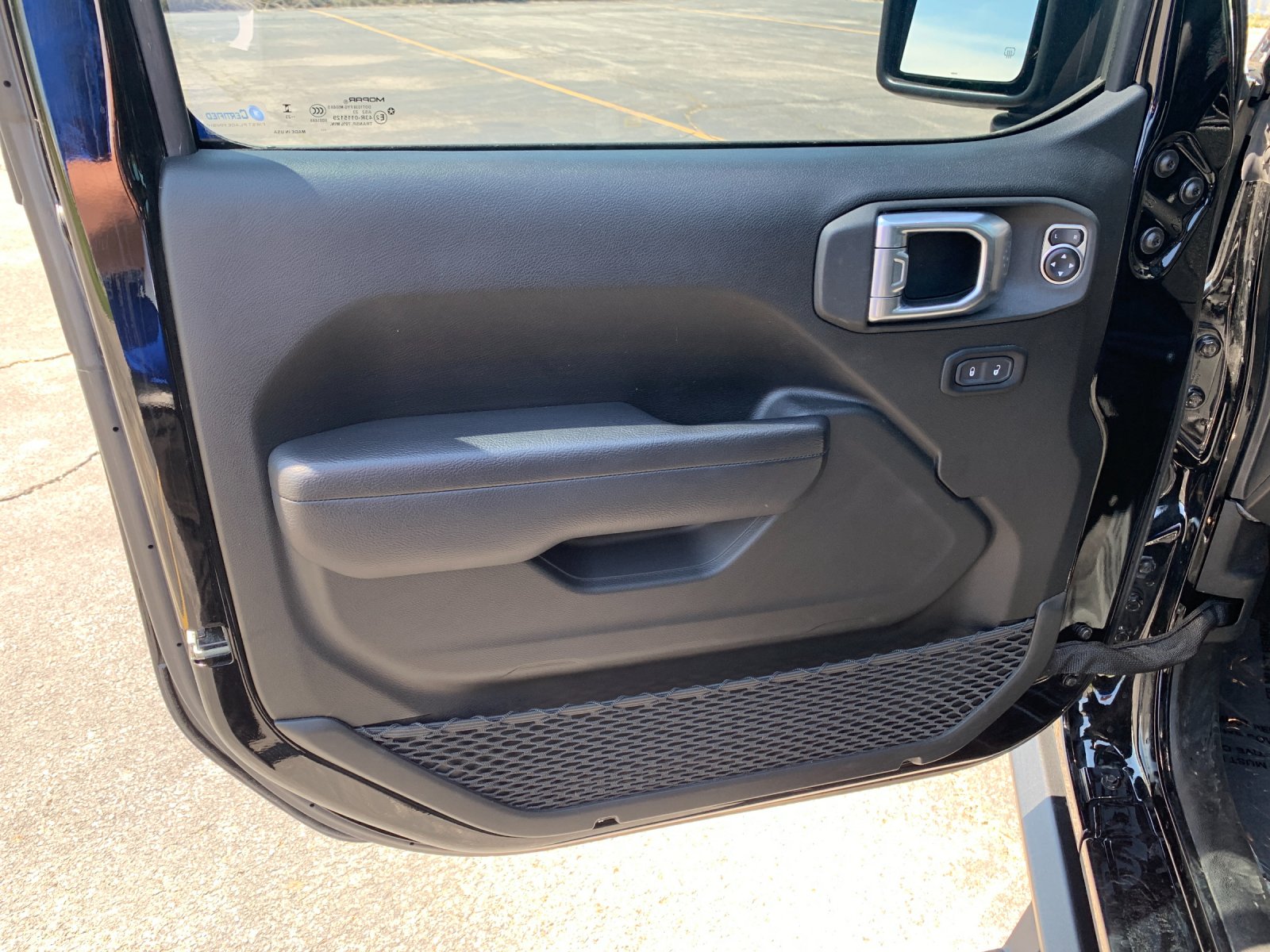 Used 2024 Black Clearcoat Jeep Sport S image 12
