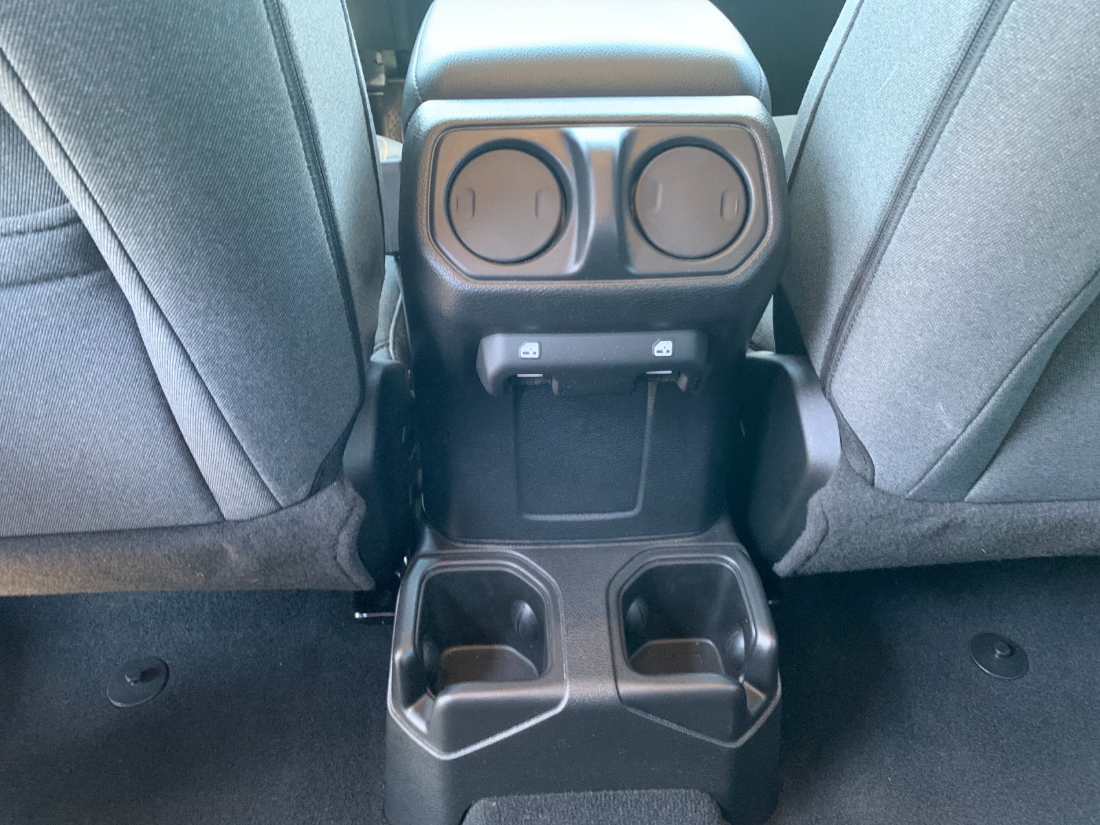 Used 2024 Black Clearcoat Jeep Sport S image 15