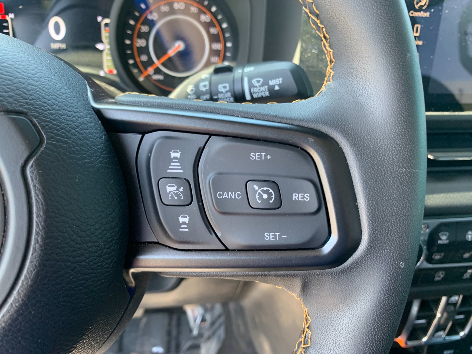 Used 2024 Black Clearcoat Jeep Sport S image 28