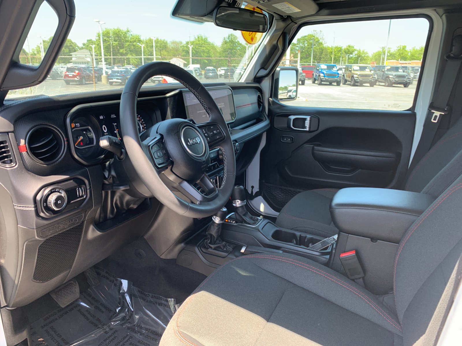 2025 Jeep Wrangler 4-Door Rubicon - Photo 11