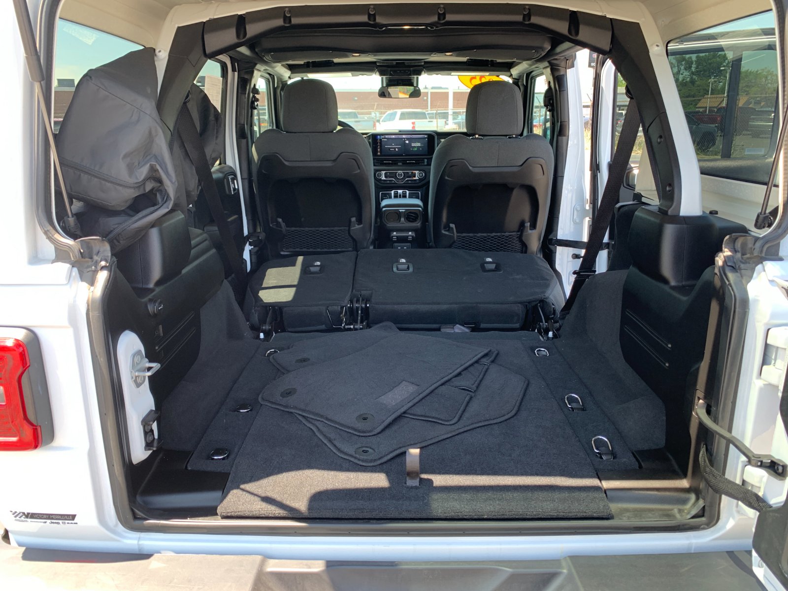 2025 Jeep Wrangler 4-Door Rubicon - Photo 18