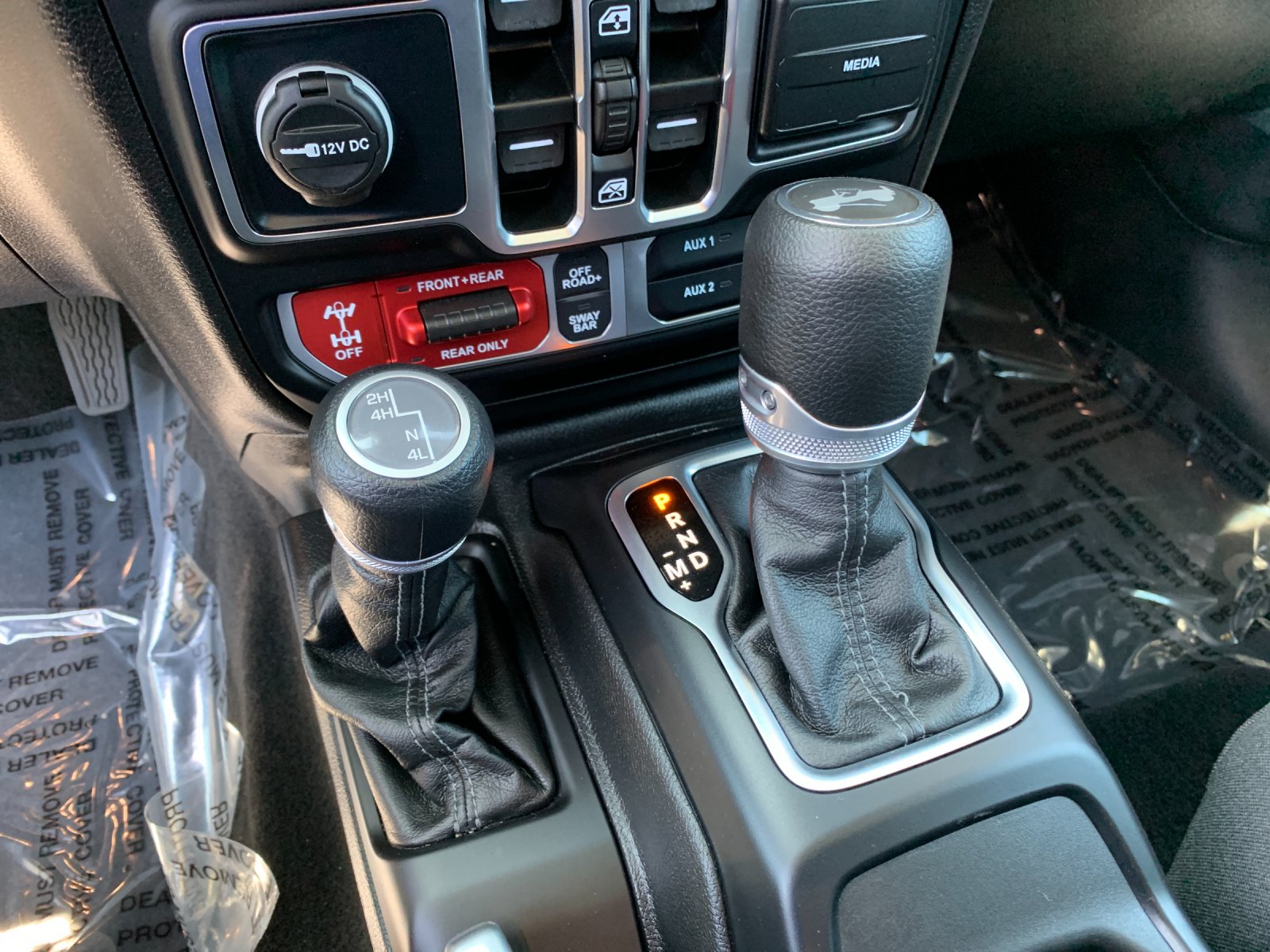 2025 Jeep Wrangler 4-Door Rubicon - Photo 24