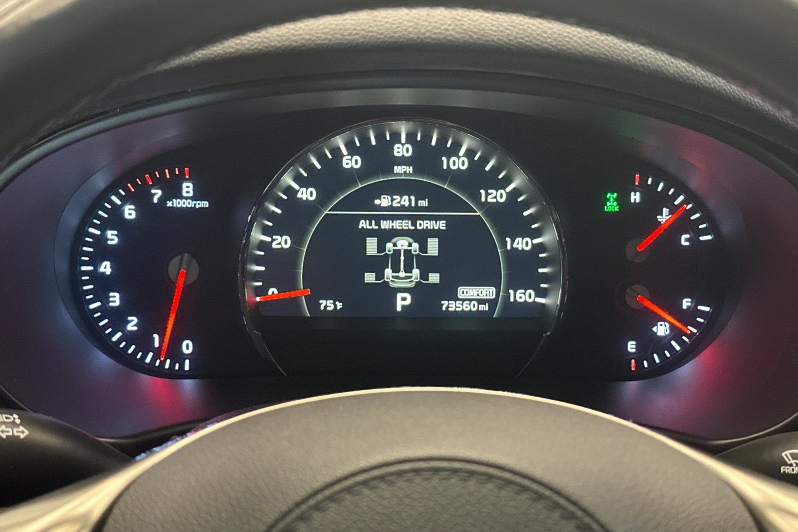 Used 2019 White Kia SX Limited image 25