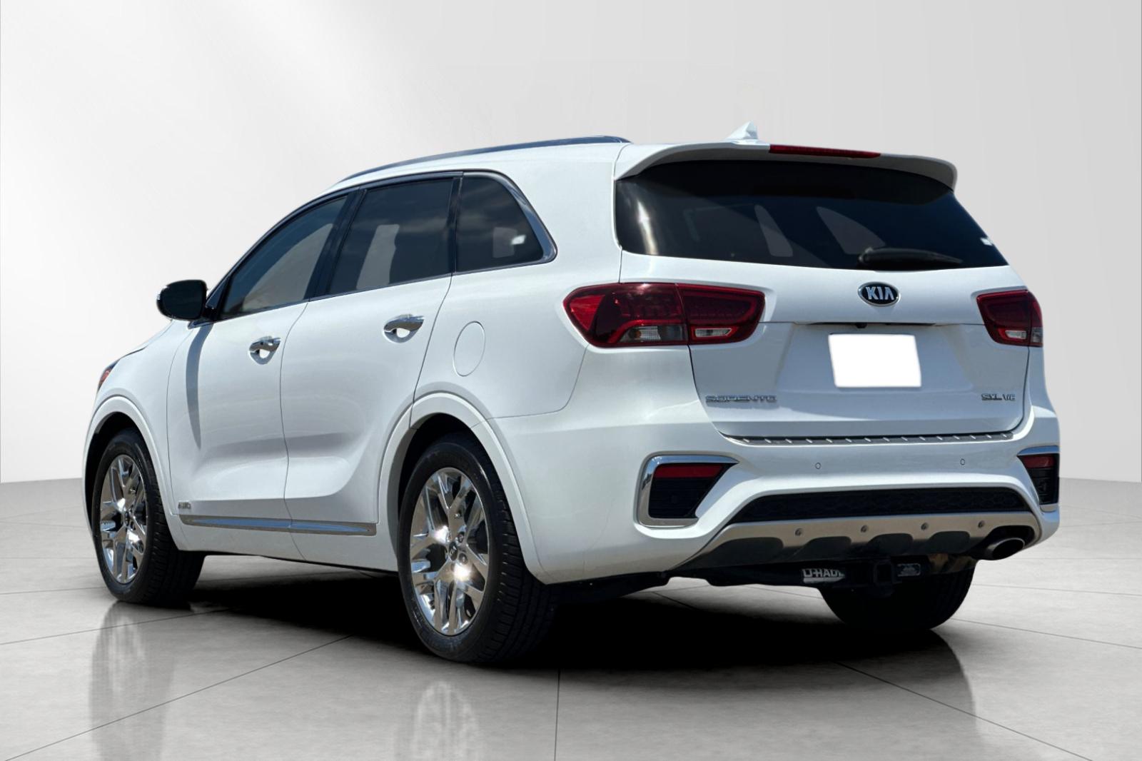 Used 2019 White Kia SX Limited image 4