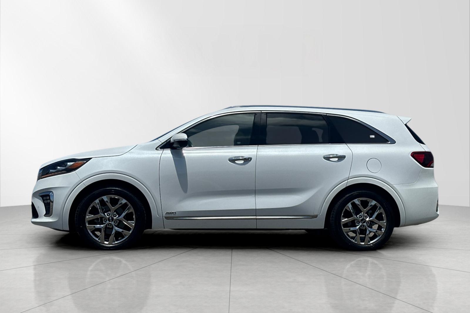 Used 2019 White Kia SX Limited image 3