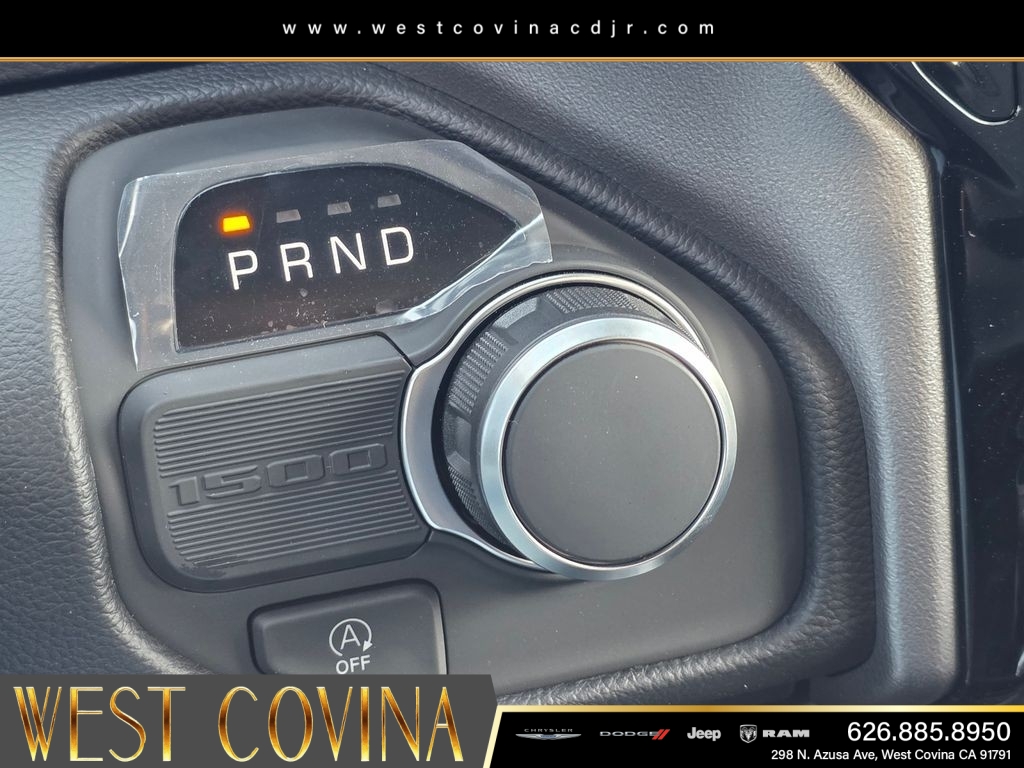 New 2026 Molten Red Pearl-Coat Exterior Paint RAM Big Horn/Lone Star image 19