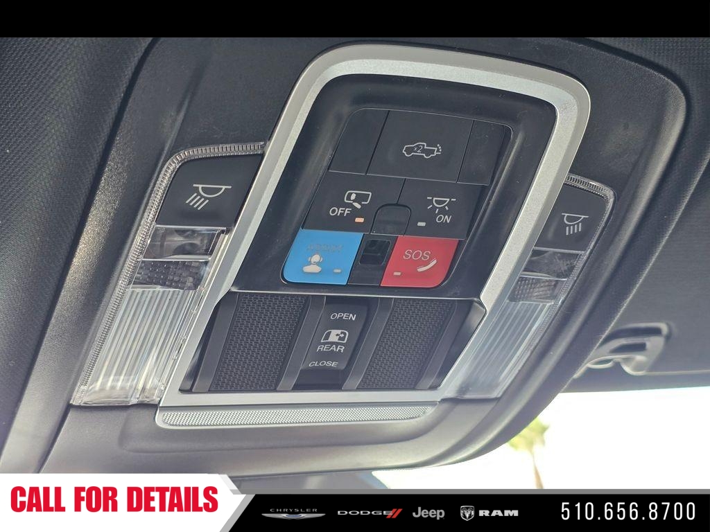 New 2026 Ivory White Tri-Coat Pearl-Coat Exterior Paint RAM Laramie image 19