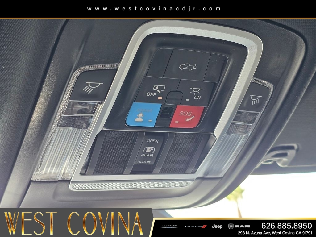 New 2026 Ivory White Tri-Coat Pearl-Coat Exterior Paint RAM Laramie image 19