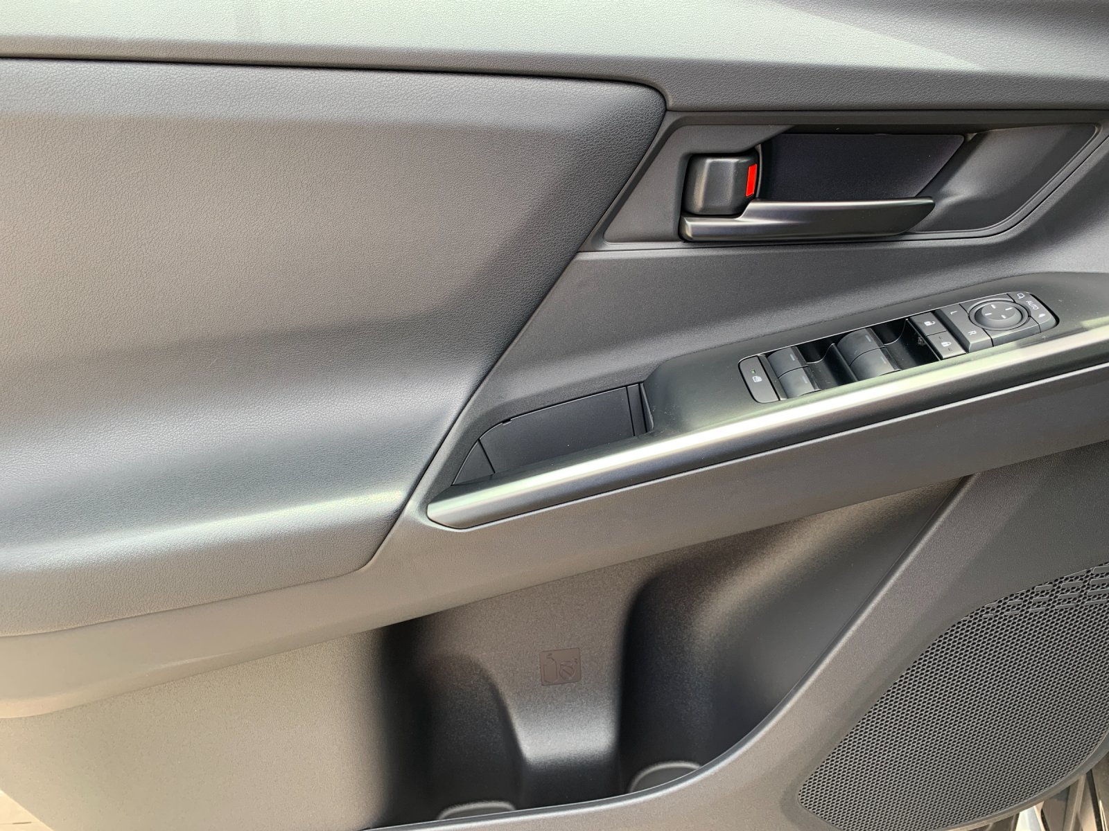 Certified Used 2026  Toyota XLE image 12