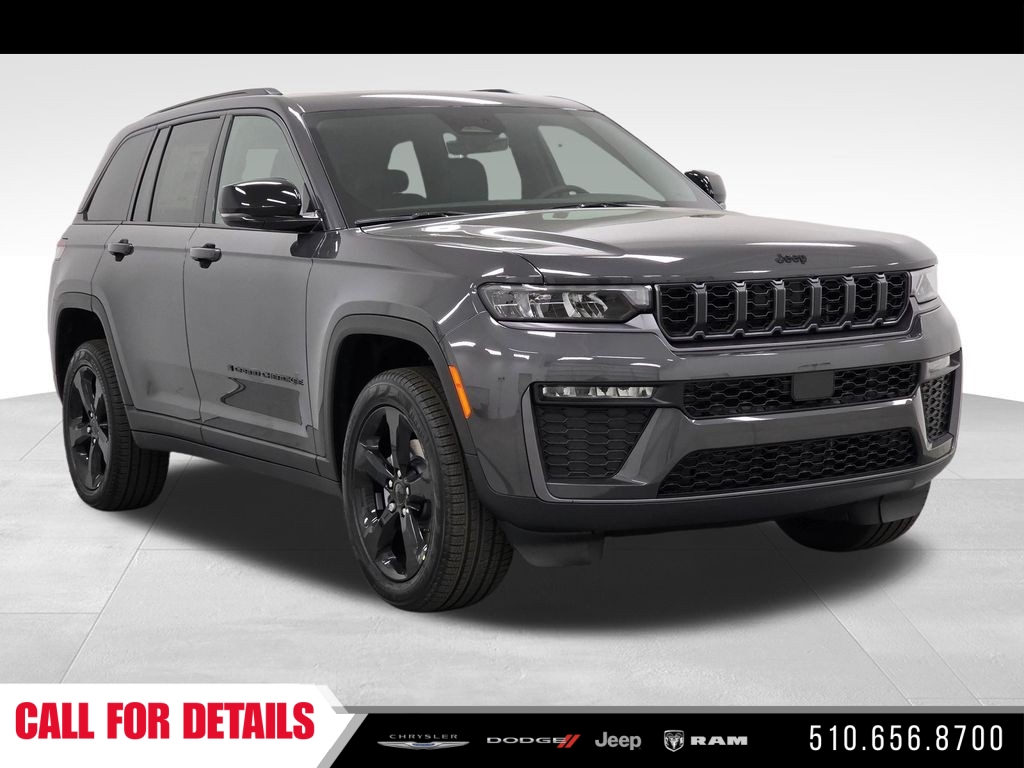 New 2026 Baltic Gray Metallic Clear-Coat Exterior Paint Jeep Limited image 3