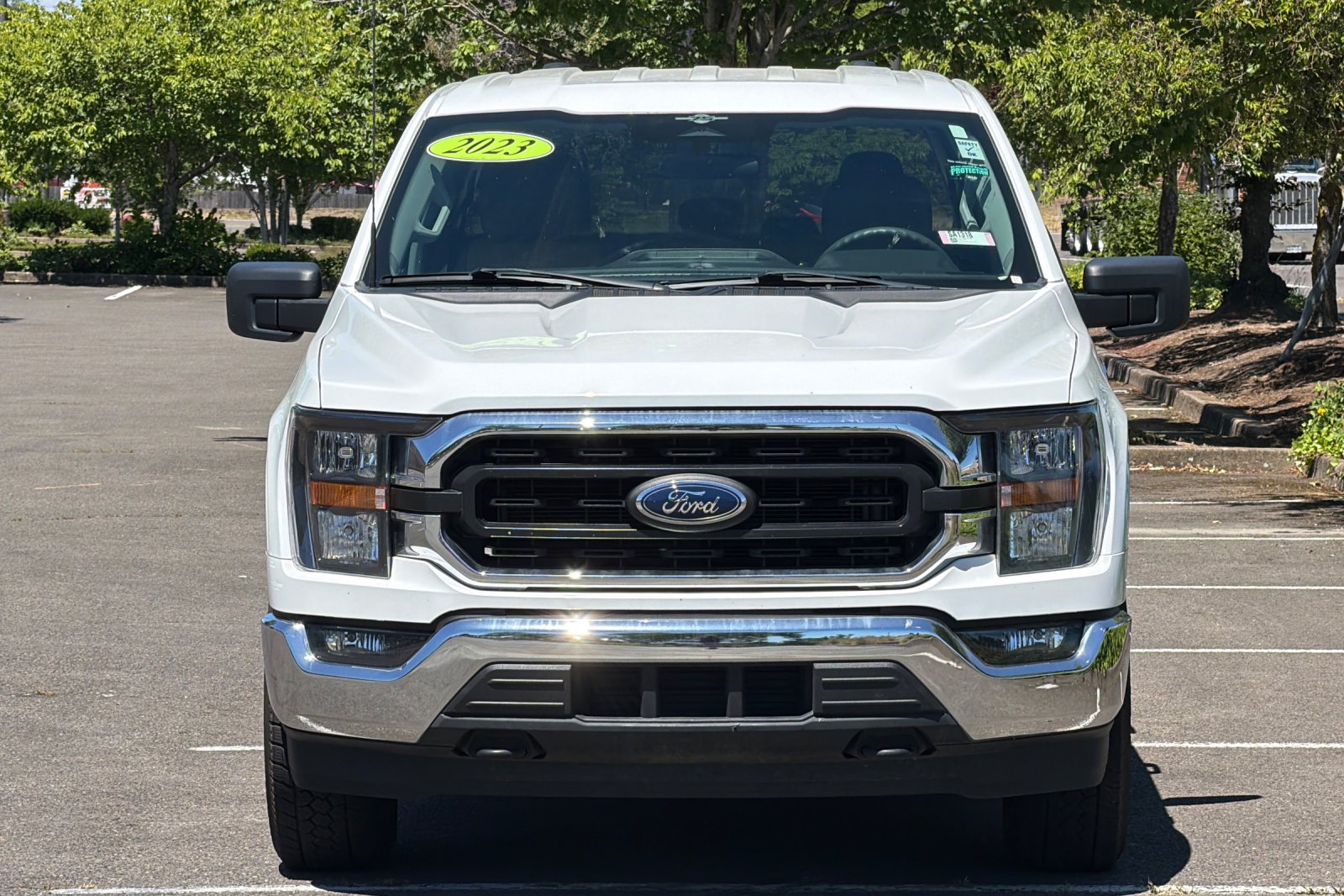 Used 2023 White Ford XLT image 9