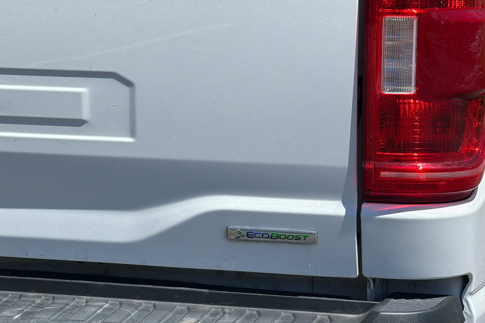 Used 2023 White Ford XLT image 24