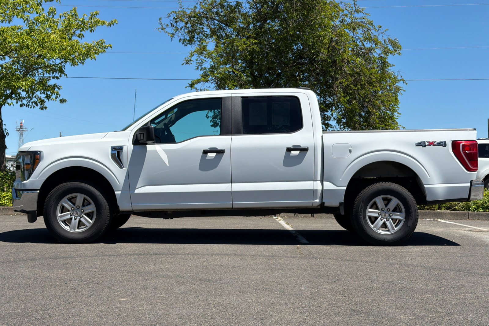 Used 2023 White Ford XLT image 7