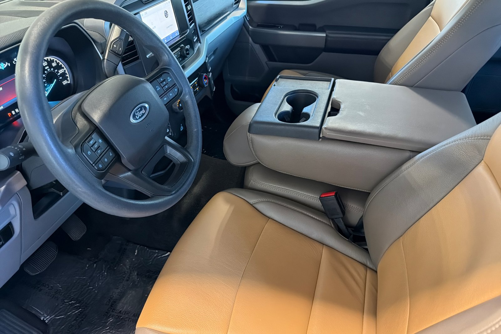 Used 2023 White Ford XLT image 10