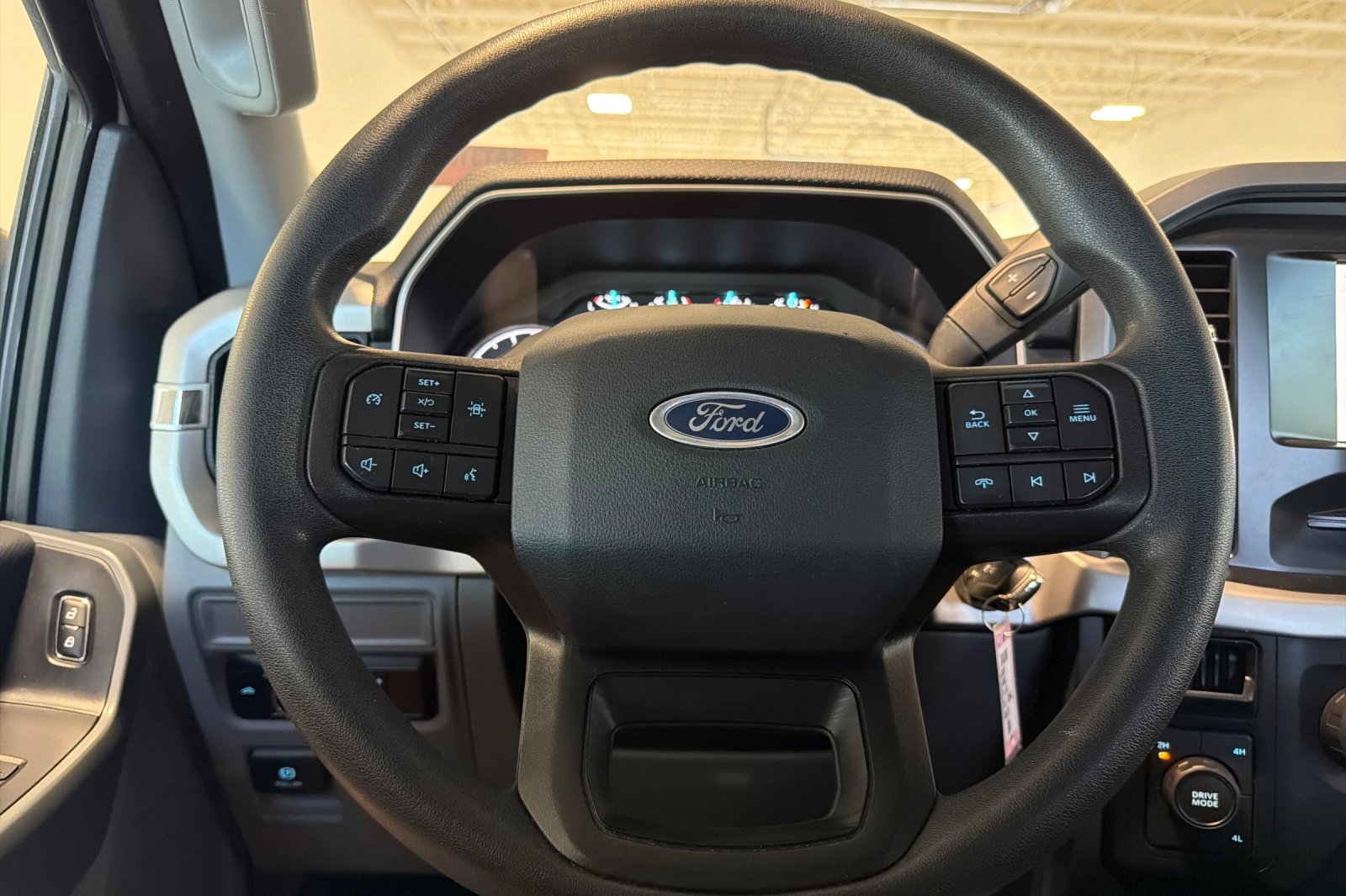 Used 2023 White Ford XLT image 21