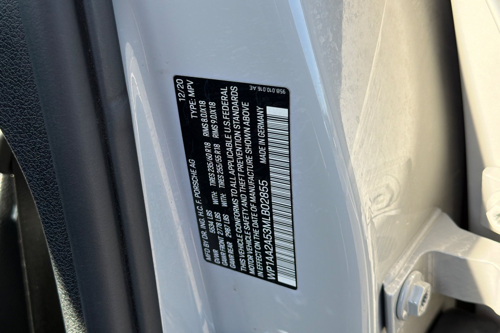 Used 2021 Chalk Porsche Base image 31