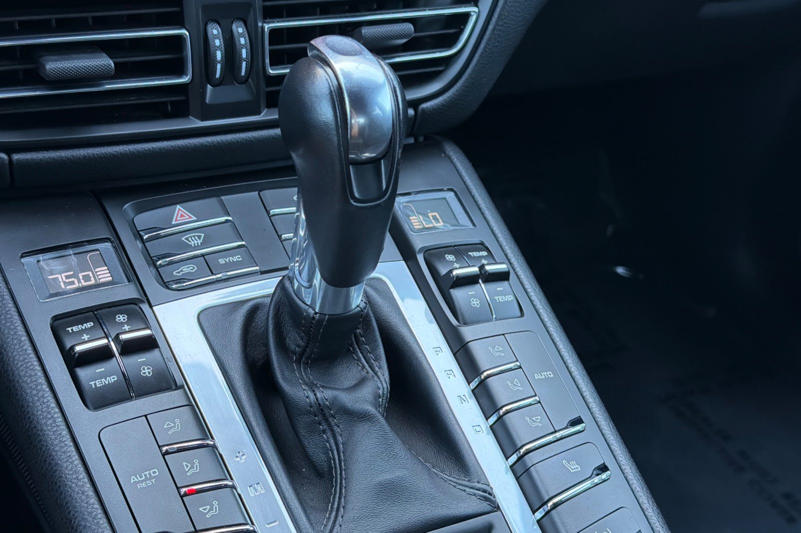 Used 2021 Chalk Porsche Base image 26