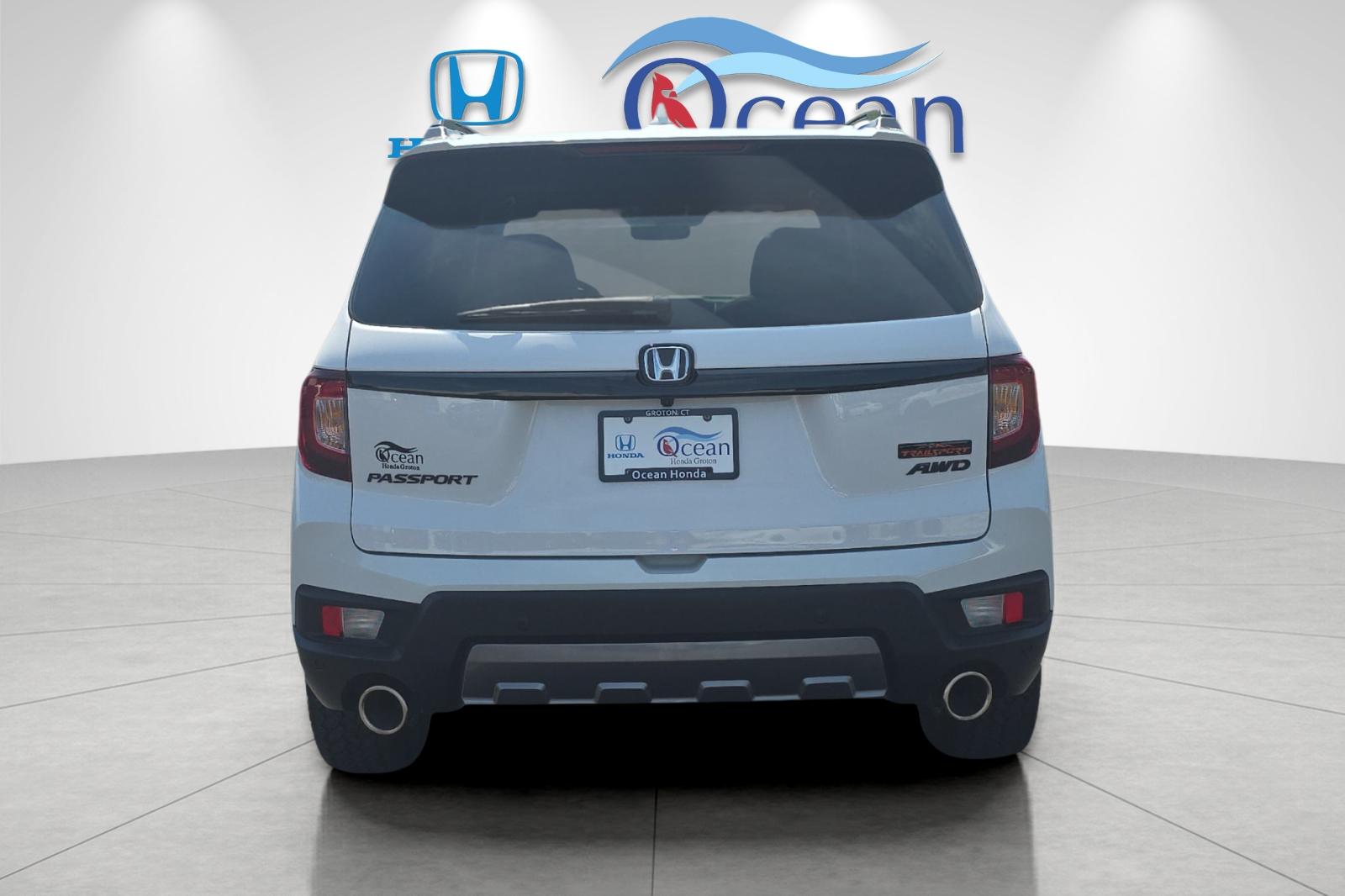 Used 2024 Platinum White Pearl Honda TrailSport image 4