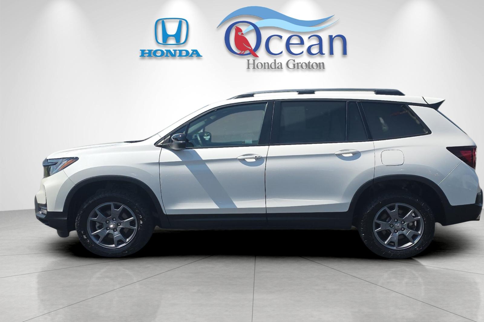 Used 2024 Platinum White Pearl Honda TrailSport image 6