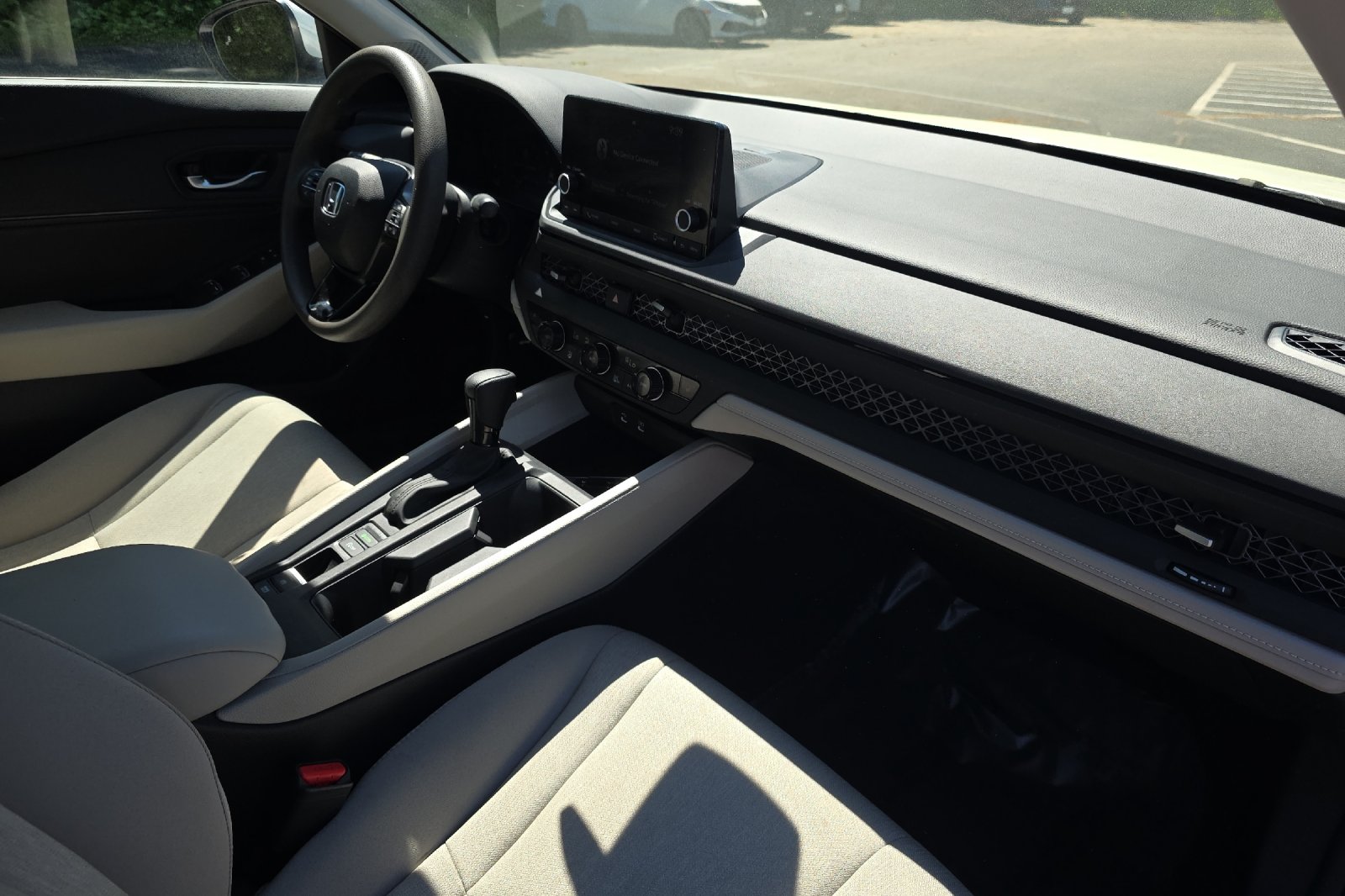 Used 2023  Honda EX image 16