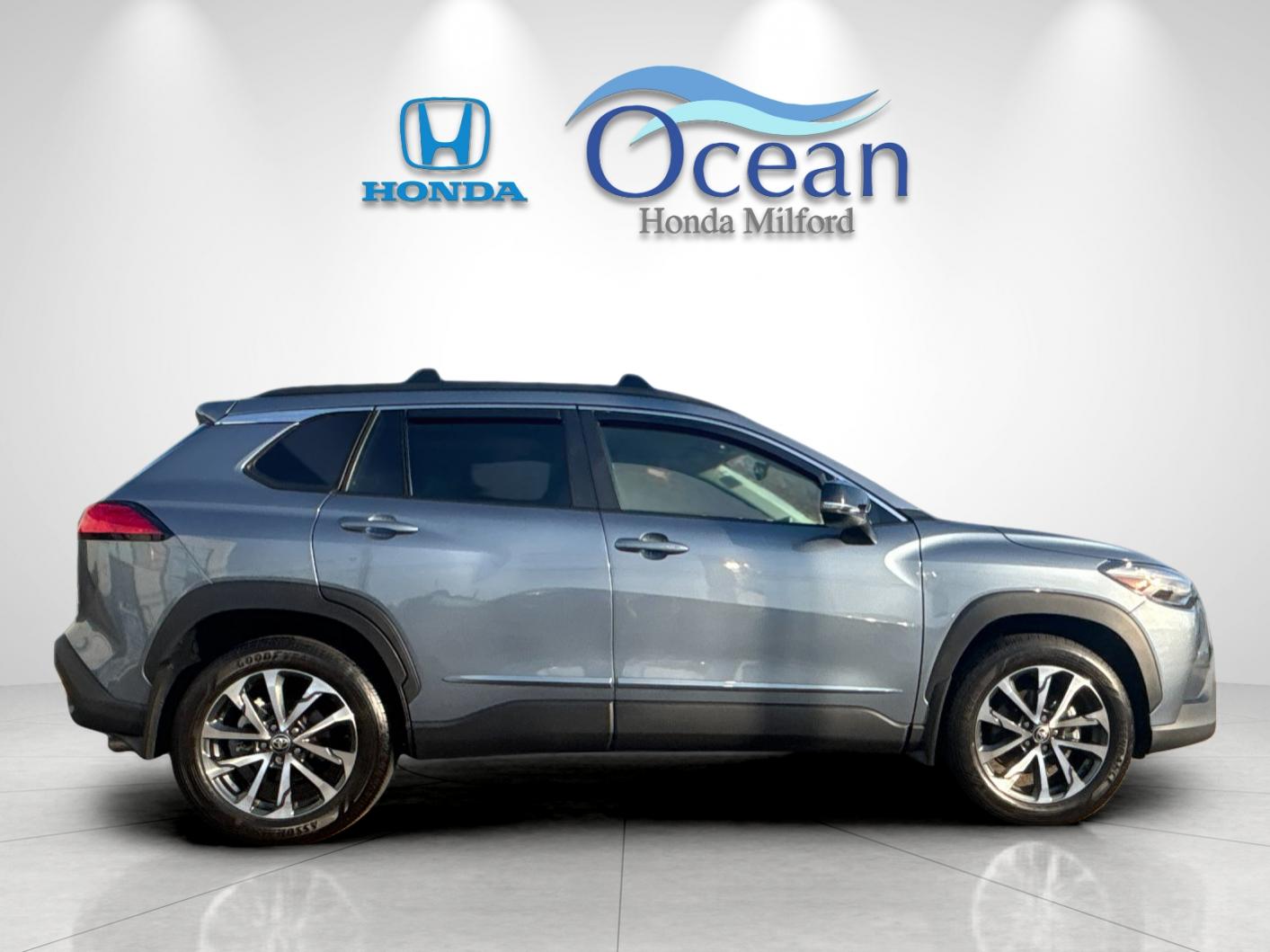 Pre-Owned 2025 Toyota Corolla Cross XLE 4D Sport Utility in
