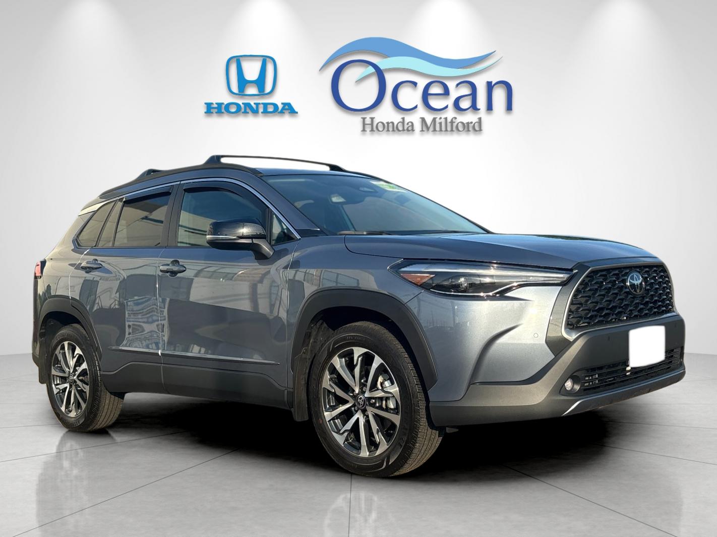 Pre-Owned 2025 Toyota Corolla Cross XLE 4D Sport Utility in
