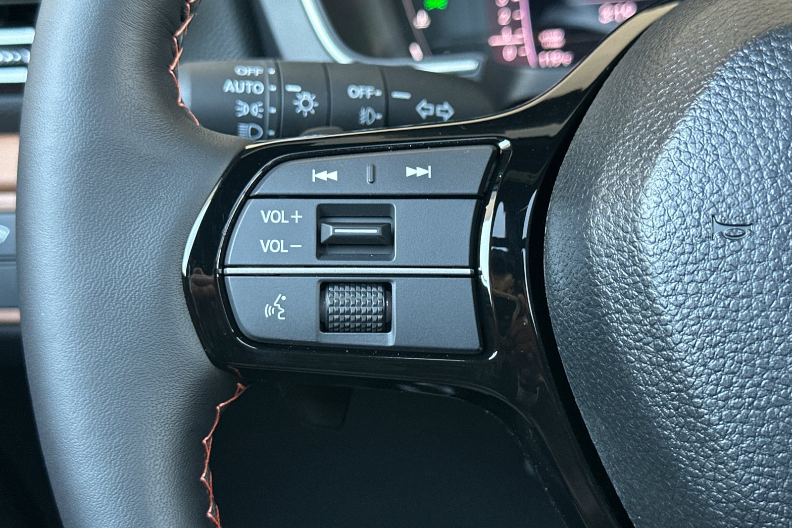 New 2026 Ash Green Metallic Honda TrailSport Elite Blackout image 25