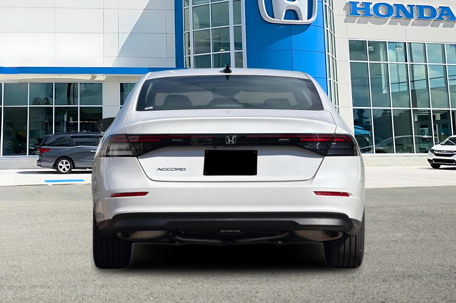 New 2026 Platinum White Pearl Honda SE image 4