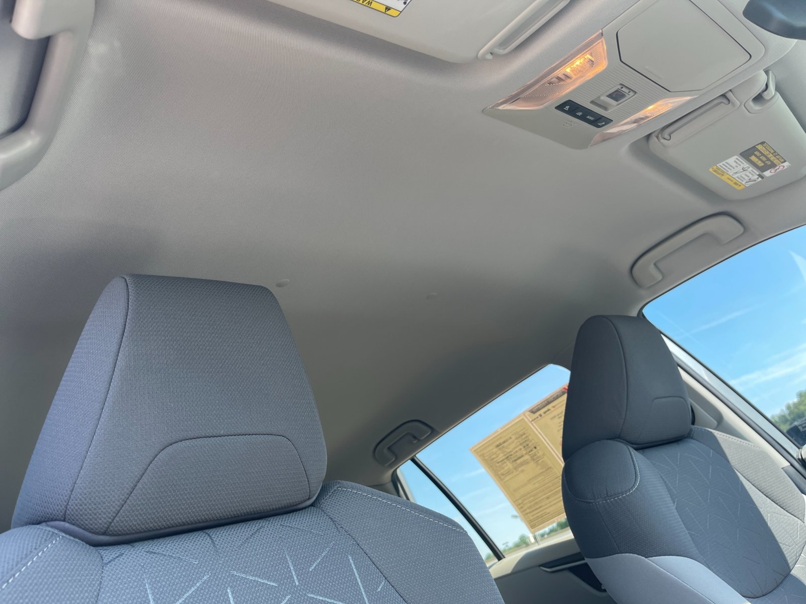 Used 2021 Silver Toyota XLE image 18