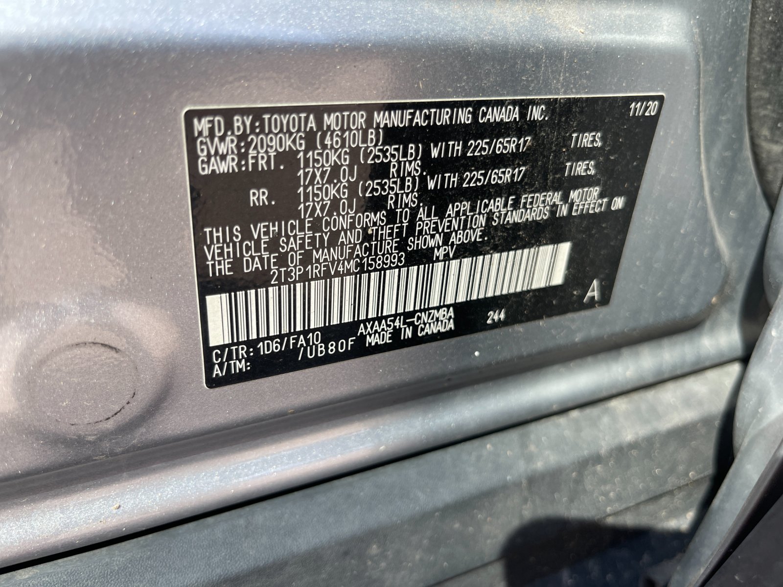 Used 2021 Silver Toyota XLE image 32