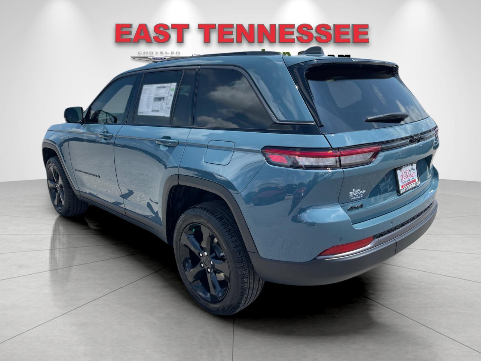 New 2026 Steel Blue Exterior Paint Jeep Limited image 5
