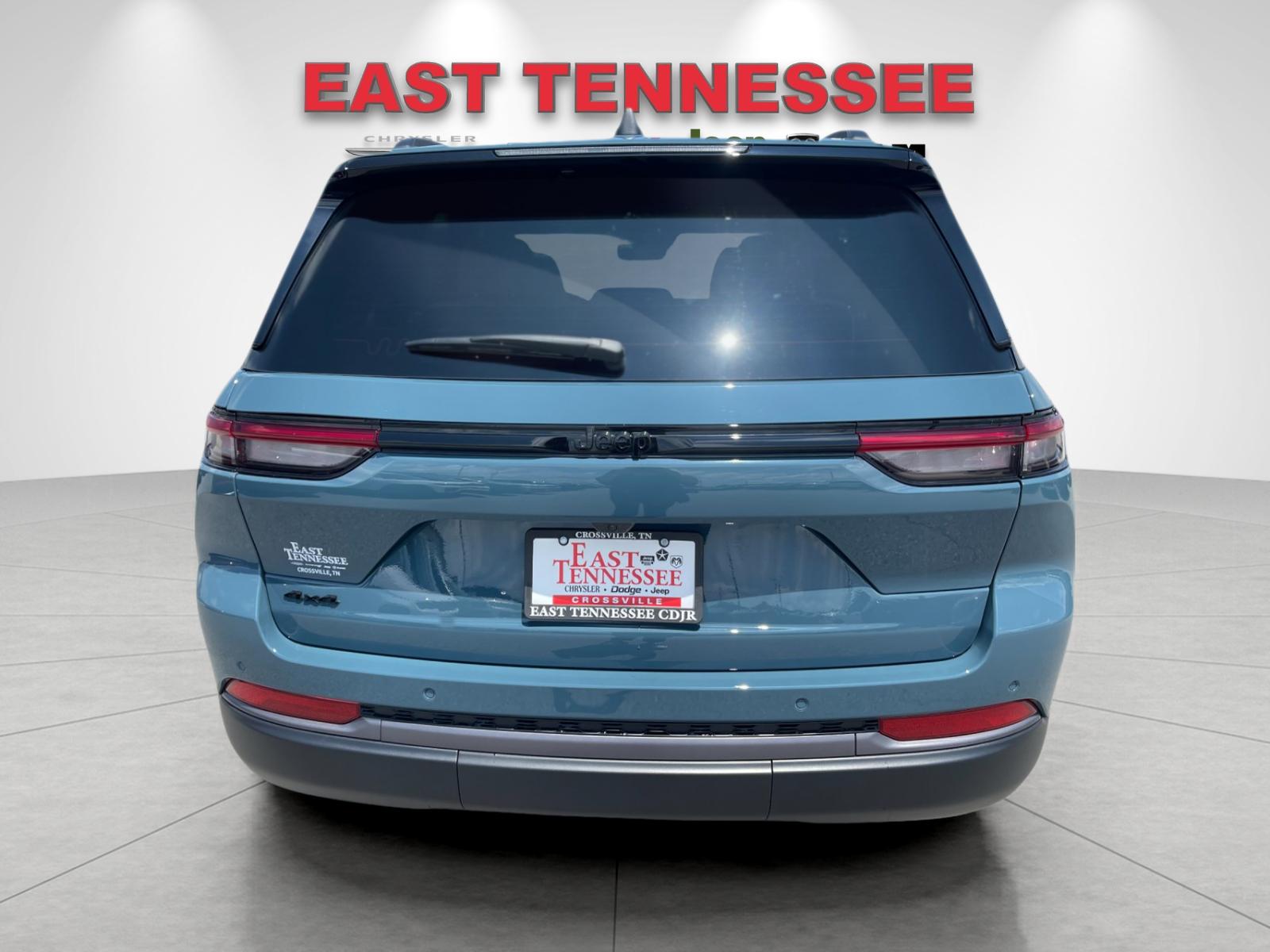 New 2026 Steel Blue Exterior Paint Jeep Limited image 4