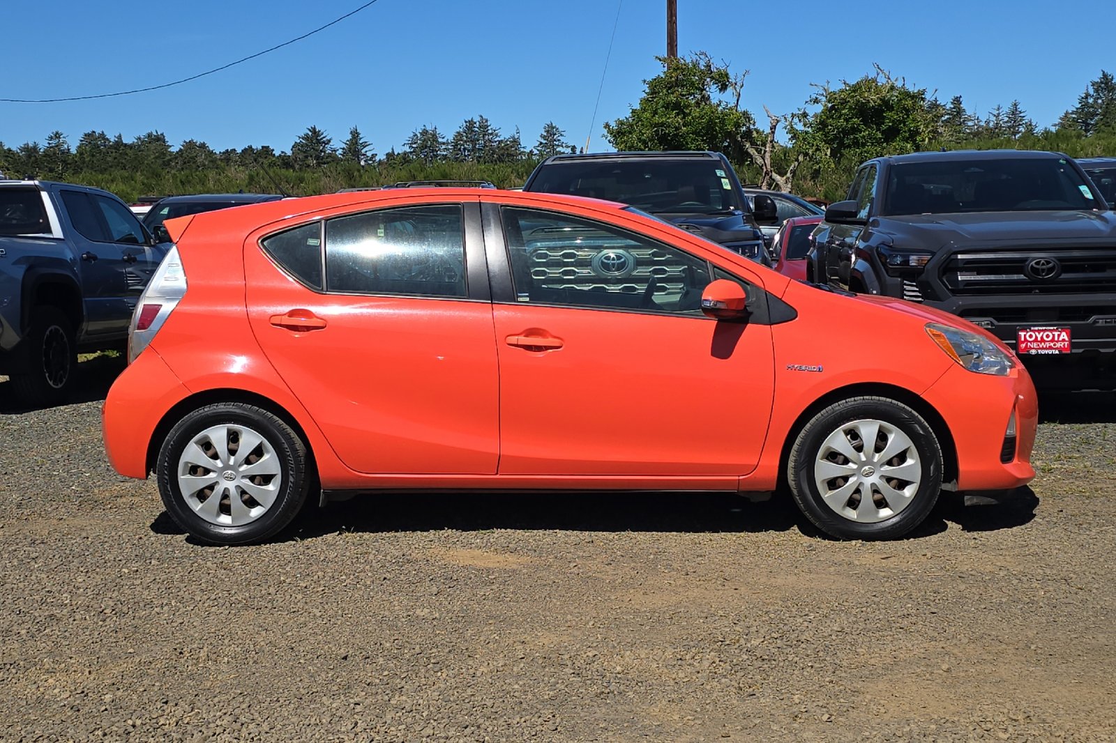 Used 2014 Orange Toyota Three image 3